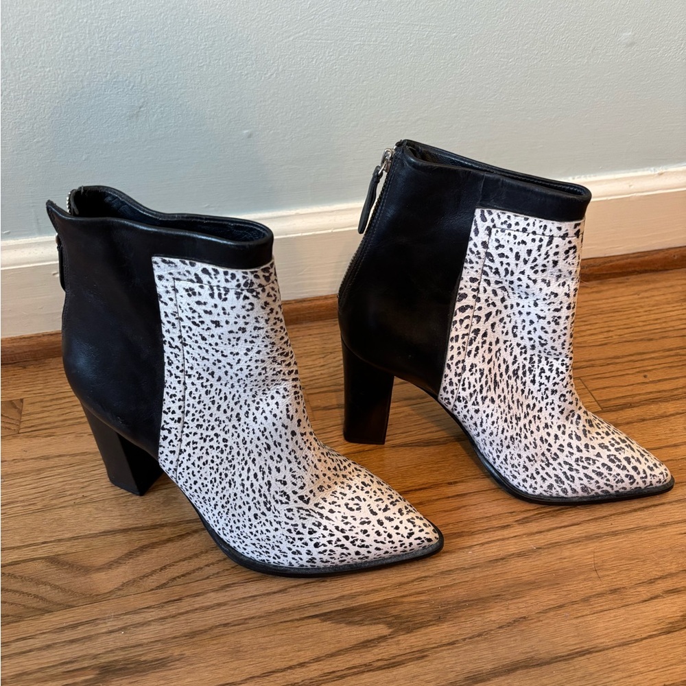 Loeffler Randall Black and White Women's Leather Ankle Boots sz 8.5
